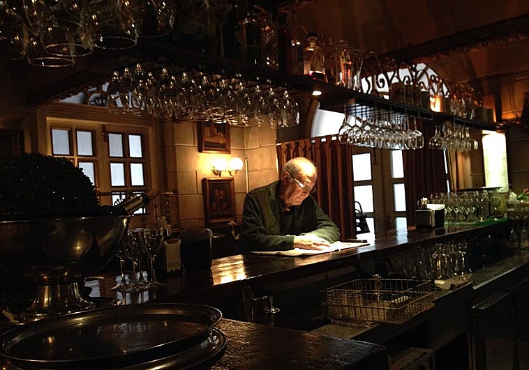 Adiós a Manuel Osuna, fundador del Kudamm y uno de los referentes de la gastronomía granadina